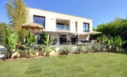 MOUGINS - Proche vieux Village- Maison neuve Piscine