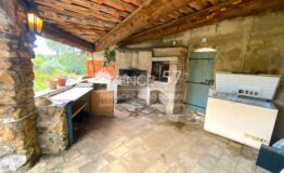 AFFAIRE! BIOT villa 160 m2 + annexes terrain 1900 m2